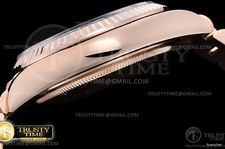 0310 RDD0219G – DayDate 36mm Practical 693